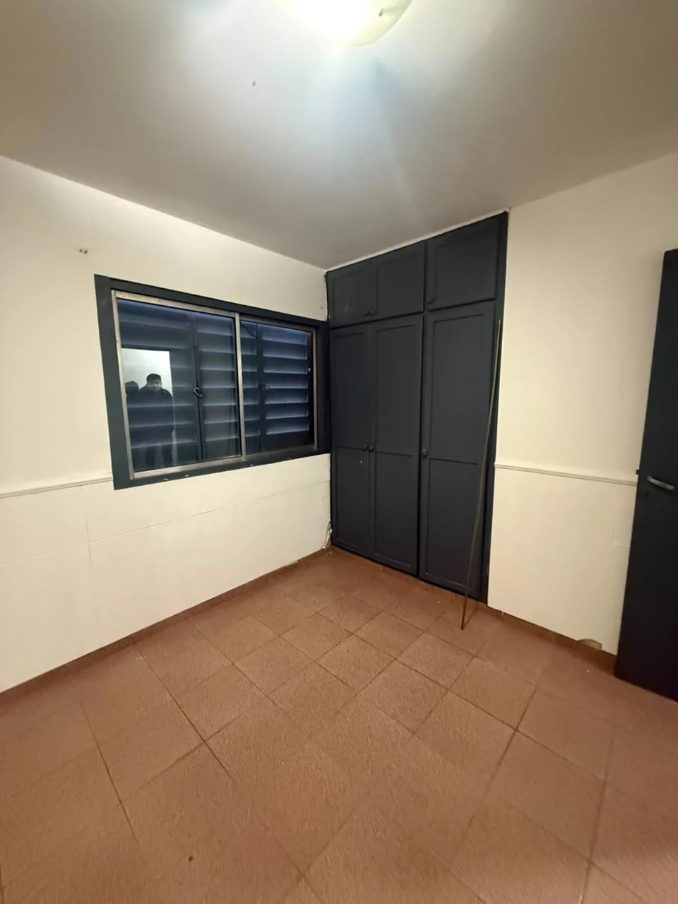 Dormitorio con placard